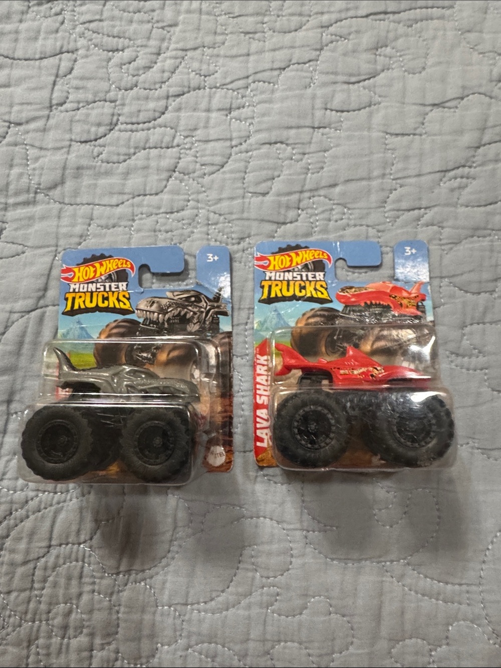 Hot Wheels Monster Trucks 2-Pack – Red and Gray Twin Trucks